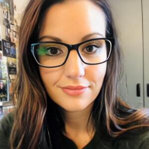 السيدة لارا ديماركو